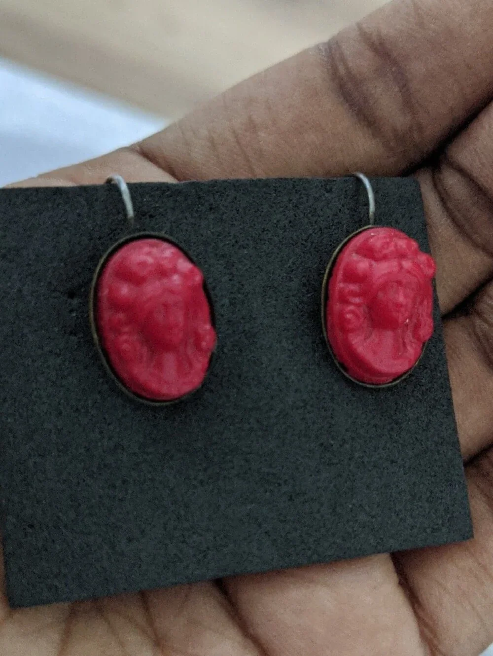 Red Cameo Portrait Drop Earrings Beautiful Vintage Carving 🤩💗